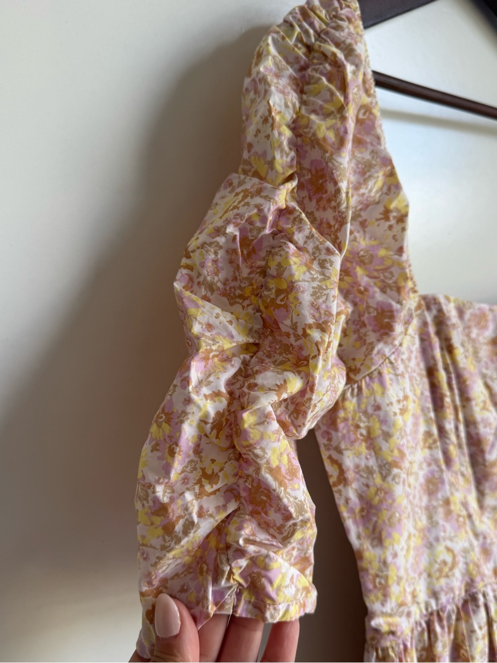 Free People She's A Dream Cream Floral Print Puff Sleeve Midi Dress 6 milkmaid - Picture 4 of 13